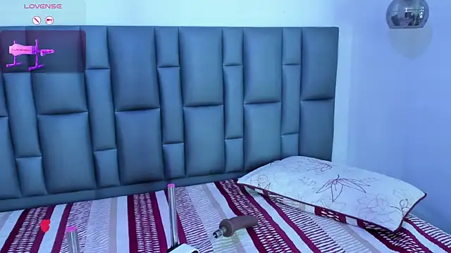 Snapshot of Abbyadams chatting on December 4, 2025, 3:05 am Abbyadams online show from December 4, 2025, 3:05 am