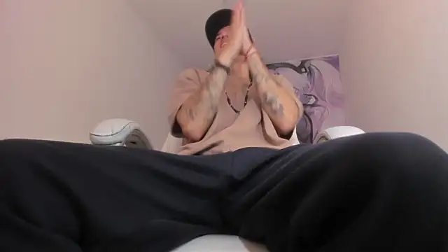 FrannBoy online show from April 5, 2026, 2:51 am