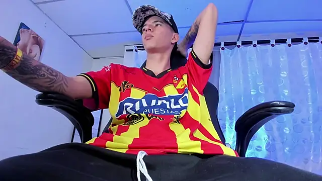 FrannBoy online show from March 14, 2025, 11:00 pm