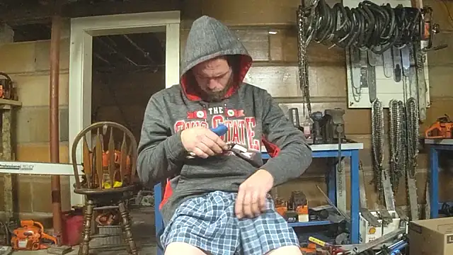 Bigoleslong98765 online show from December 17, 2025, 2:22 pm