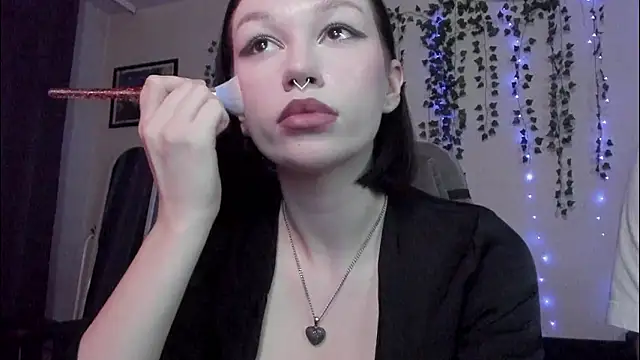 Snapshot of Emmy_m00n chatting on December 2, 2024, 12:46 pm Emmy m00n online show from December 2, 2024, 12:46 pm