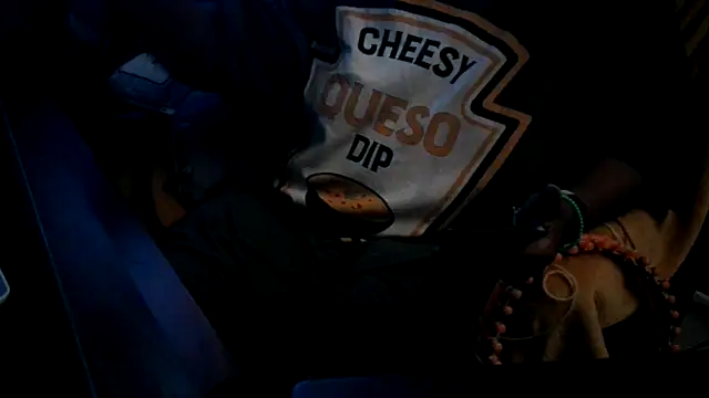 EbonyFetishQueen online show from January 7, 2026, 2:33 pm