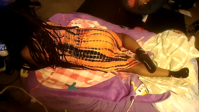 EbonyFetishQueen online show from April 8, 2026, 1:23 pm