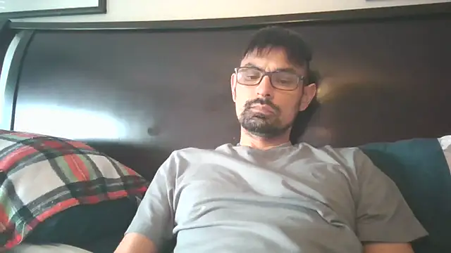 Snapshot of spence204011 chatting on June 16, 2026, 10:54 pm spence204011 online show from June 16, 2026, 10:54 pm