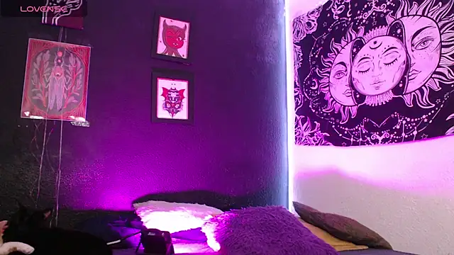 niakat  online show from September 18, 2025, 8:56 pm