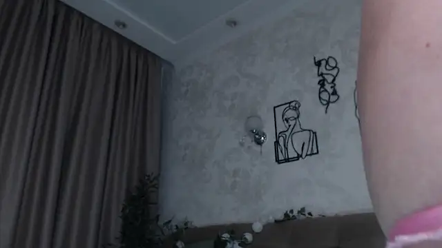 Emilly angel online show from February 2, 2026, 7:57 pm