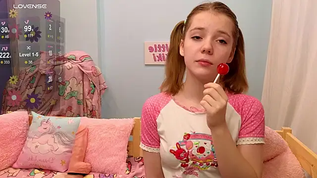 PrincessLittleKiki online show from December 16, 2025, 7:34 am