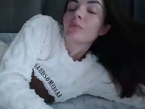  JustmeHere  online show from October 12, 2025, 8:05 am