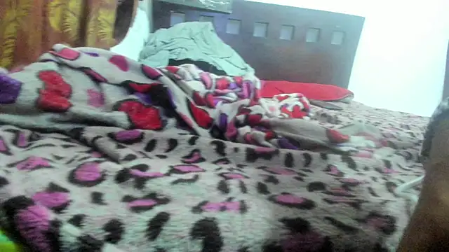 Brenda Smith69 online show from February 15, 2026, 9:36 pm