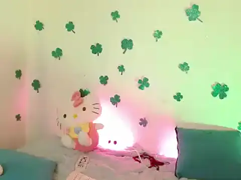 Snapshot of kittycatw chatting on March 18, 2025, 1:35 am kittycatw online show from March 18, 2025, 1:35 am