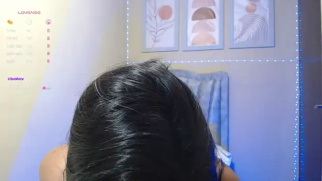 lindsay sweet2 online show from November 4, 2025, 5:22 am