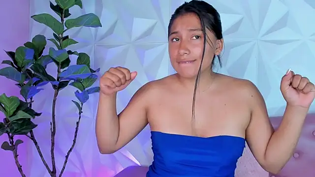 Snapshot of LinnaGardenia chatting on February 12, 2025, 5:16 pm LinnaGardenia online show from February 12, 2025, 5:16 pm