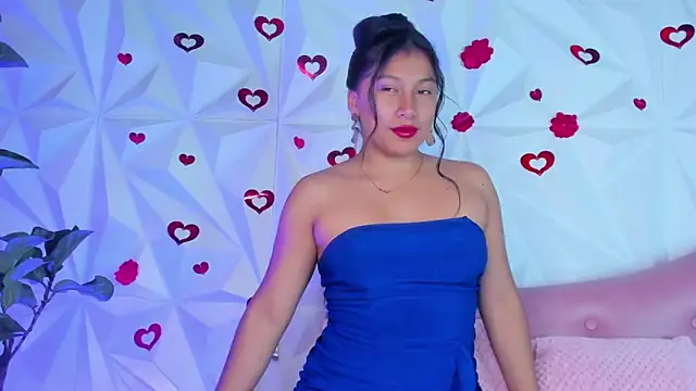 Snapshot of LinnaGardenia chatting on March 5, 2025, 2:12 pm LinnaGardenia online show from March 5, 2025, 2:12 pm