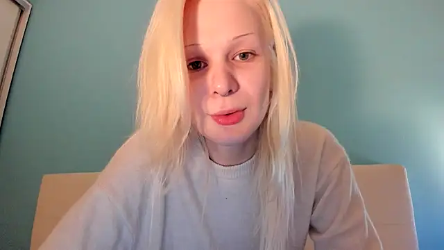 Snapshot of sashakiss99 chatting on December 16, 2025, 9:30 pm sashakiss99 online show from December 16, 2025, 9:30 pm