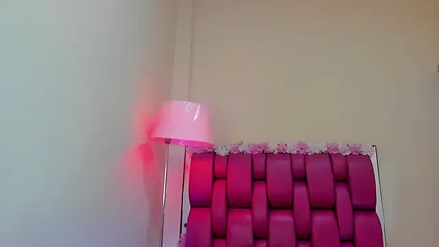 Snapshot of Gabriela_Brown chatting on February 6, 2025, 5:30 pm Gabriela Brown online show from February 6, 2025, 5:30 pm