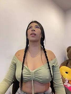 Snapshot of Alanna_atm_ chatting on June 16, 2026, 12:49 pm Alanna atm online show from June 16, 2026, 12:49 pm