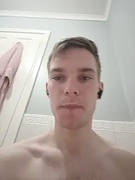 Snapshot of bluegaze6 chatting on October 31, 2025, 11:44 pm bluegaze6 online show from October 31, 2025, 11:44 pm