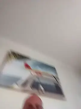 Snapshot of iambradz chatting on March 5, 2025, 5:40 am iambradz online show from March 5, 2025, 5:40 am