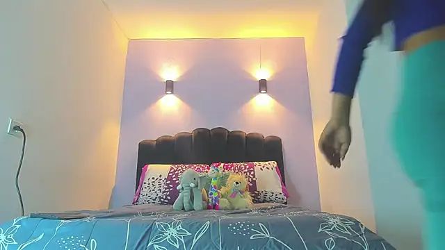 Snapshot of Sofia_Clauss_ chatting on September 26, 2025, 4:41 am Sofia Clauss online show from September 26, 2025, 4:41 am