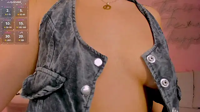 AnnaBrooks1 online show from March 21, 2025, 10:28 pm