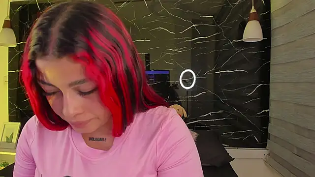 Snapshot of Sofiia-Rubb chatting on June 20, 2026, 4:17 am Sofiia-Rubb online show from June 20, 2026, 4:17 am