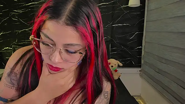 Snapshot of Sofiia-Rubb chatting on June 14, 2026, 2:24 am Sofiia-Rubb online show from June 14, 2026, 2:24 am