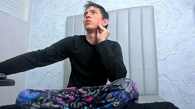 JeanRam18 online show from February 2, 2026, 4:39 pm