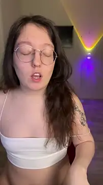 emigooflordXD online show from February 12, 2026, 9:14 pm