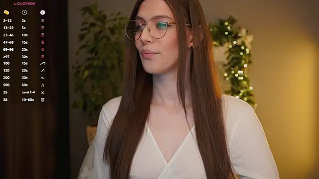 Ester Hill online show from December 20, 2025, 2:36 am