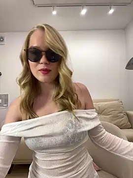 Little Forest ELF online show from October 25, 2025, 2:07 pm