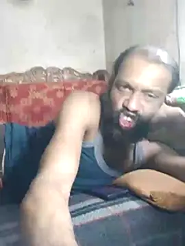 Snapshot of BadBoySmoker7070 chatting on May 5, 2026, 10:35 pm BadBoySmoker7070 online show from May 5, 2026, 10:35 pm