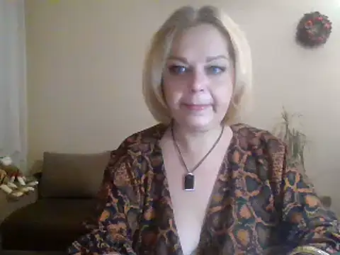 Snapshot of SofiyaPetrova chatting on February 8, 2025, 10:51 pm SofiyaPetrova online show from February 8, 2025, 10:51 pm