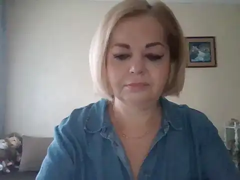 Snapshot of SofiyaPetrova chatting on October 26, 2025, 7:42 am SofiyaPetrova online show from October 26, 2025, 7:42 am