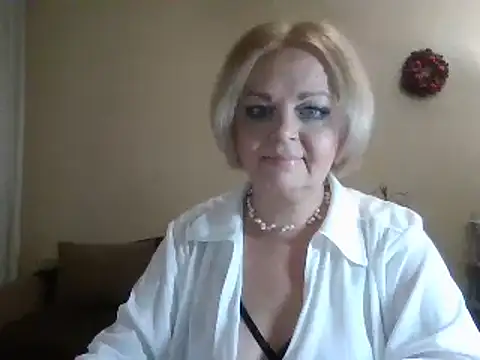 Snapshot of SofiyaPetrova chatting on March 11, 2025, 4:51 pm SofiyaPetrova online show from March 11, 2025, 4:51 pm