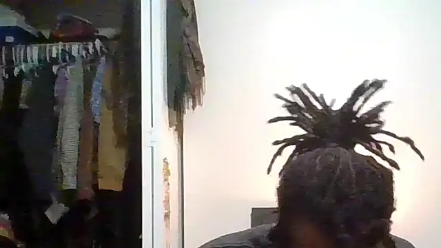 Snapshot of razzynolight chatting on November 12, 2025, 11:30 pm razzynolight online show from November 12, 2025, 11:30 pm