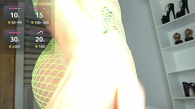 dollface17 online show from September 25, 2025, 1:22 am