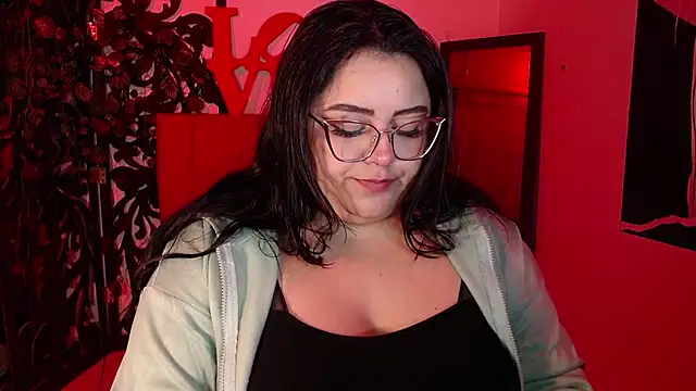 Snapshot of moon_sunflower chatting on December 15, 2025, 12:22 pm moon sunflower online show from December 15, 2025, 12:22 pm