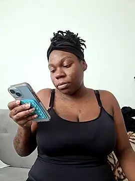 Snapshot of Bali_baddie_x chatting on November 6, 2025, 1:59 pm Bali baddie x online show from November 6, 2025, 1:59 pm