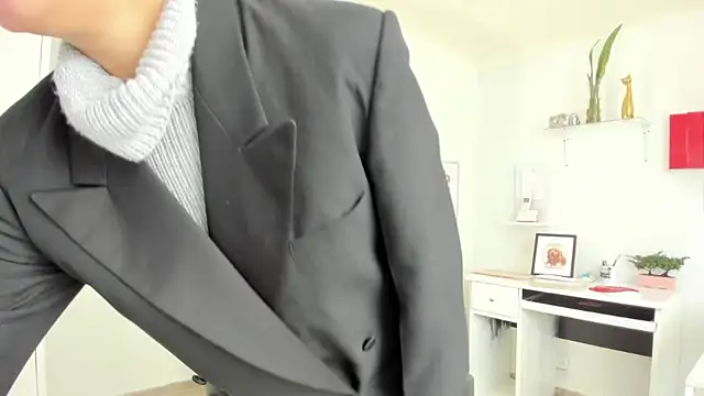 susana monroy online show from November 21, 2025, 7:02 pm