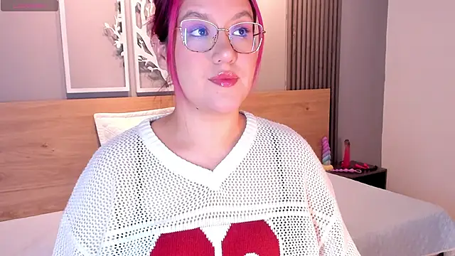 sweet--emily online show from December 16, 2025, 3:55 am