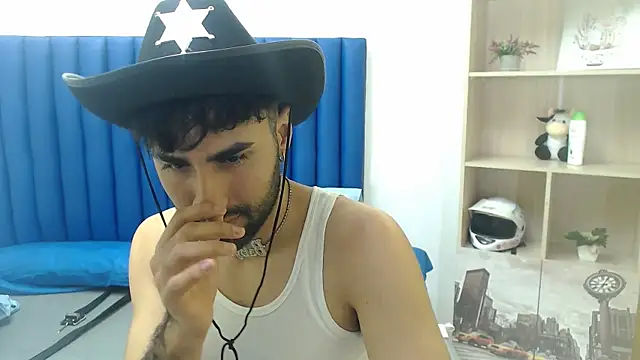 MilanZaire online show from September 13, 2025, 12:21 am