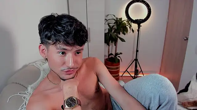 Snapshot of dimitri_targaryen chatting on January 15, 2025, 3:22 am dimitri targaryen online show from January 15, 2025, 3:22 am