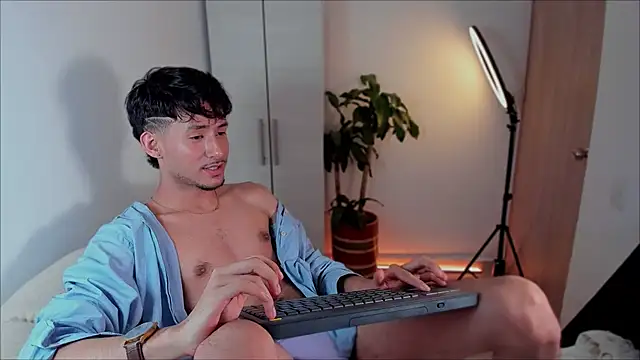 Snapshot of dimitri_targaryen chatting on January 8, 2025, 6:52 am dimitri targaryen online show from January 8, 2025, 6:52 am