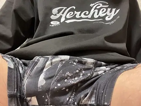 Snapshot of lkun9 chatting on November 18, 2025, 2:53 pm lkun9 online show from November 18, 2025, 2:53 pm