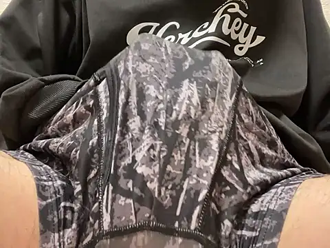 Snapshot of lkun9 chatting on October 28, 2025, 3:44 pm lkun9 online show from October 28, 2025, 3:44 pm