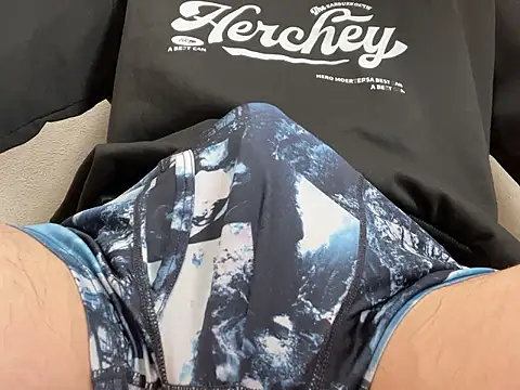 Snapshot of lkun9 chatting on November 4, 2025, 5:33 am lkun9 online show from November 4, 2025, 5:33 am