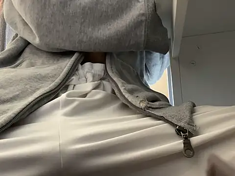 Snapshot of lkun9 chatting on December 17, 2024, 2:12 am lkun9 online show from December 17, 2024, 2:12 am