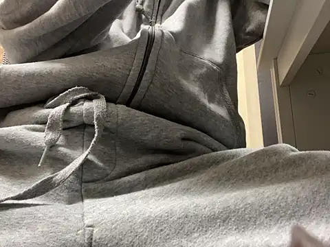 Snapshot of lkun9 chatting on December 14, 2024, 5:51 am lkun9 online show from December 14, 2024, 5:51 am