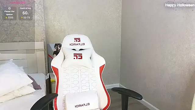 Diana Moon  online show from November 2, 2025, 1:21 am