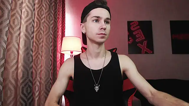 Snapshot of Joseph__Quinn chatting on November 3, 2025, 7:35 am Joseph Quinn online show from November 3, 2025, 7:35 am